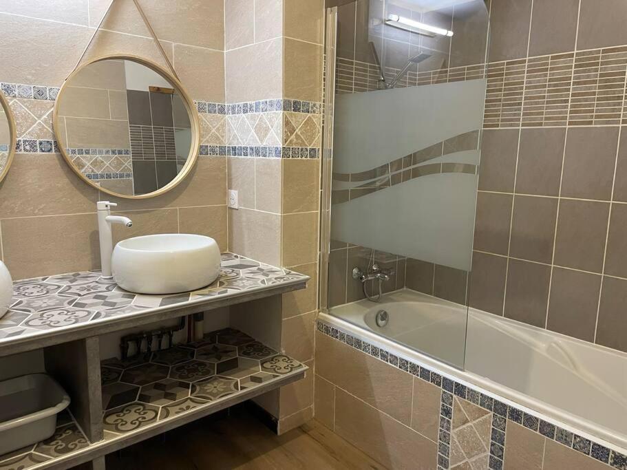 Chez Catherine Tres Beau Equipe Et Proche Des Transports Apartment *